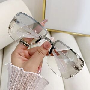 Elegant Silver Rimless Sunglasses